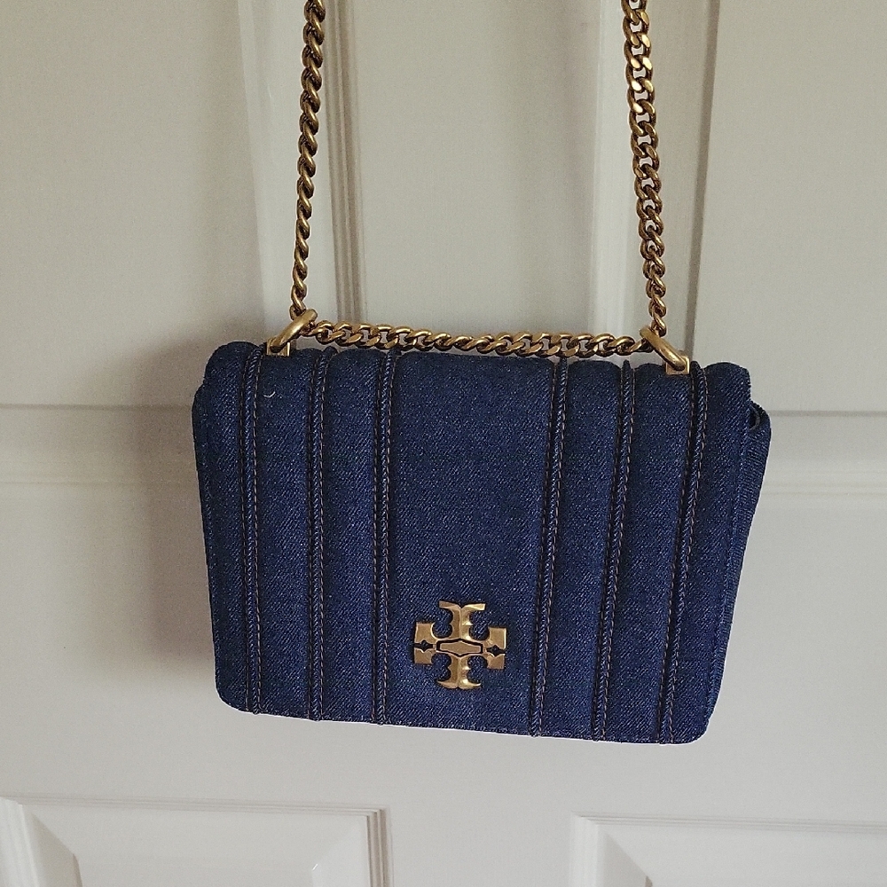 Tory Burch Navy Shoulder Bag with Quilted Design and Gold Chain